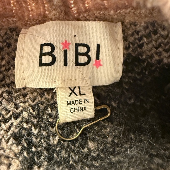 BiBi Textured Knit Sweater in Tan and Black - Picture 4 of 4